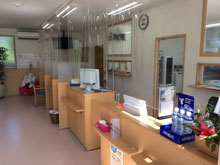 ひばり薬局はねお店 内観