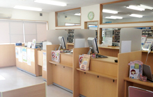 ひばり薬局循環器・呼吸器病センター前店 内観